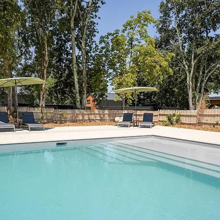 N°15, Piscine Commune, 3 Chambres, R+1 *